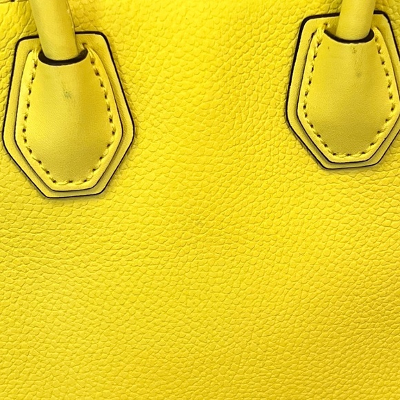 Michael Kors mini purse - Picture 4 of 4